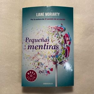 Pequeñas mentiras / Big Little Lies (Spanish Edition) by Liane Moriarty